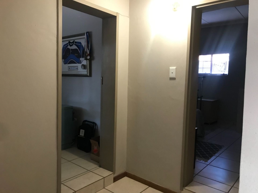 4 Bedroom Property for Sale in Die Rand Northern Cape